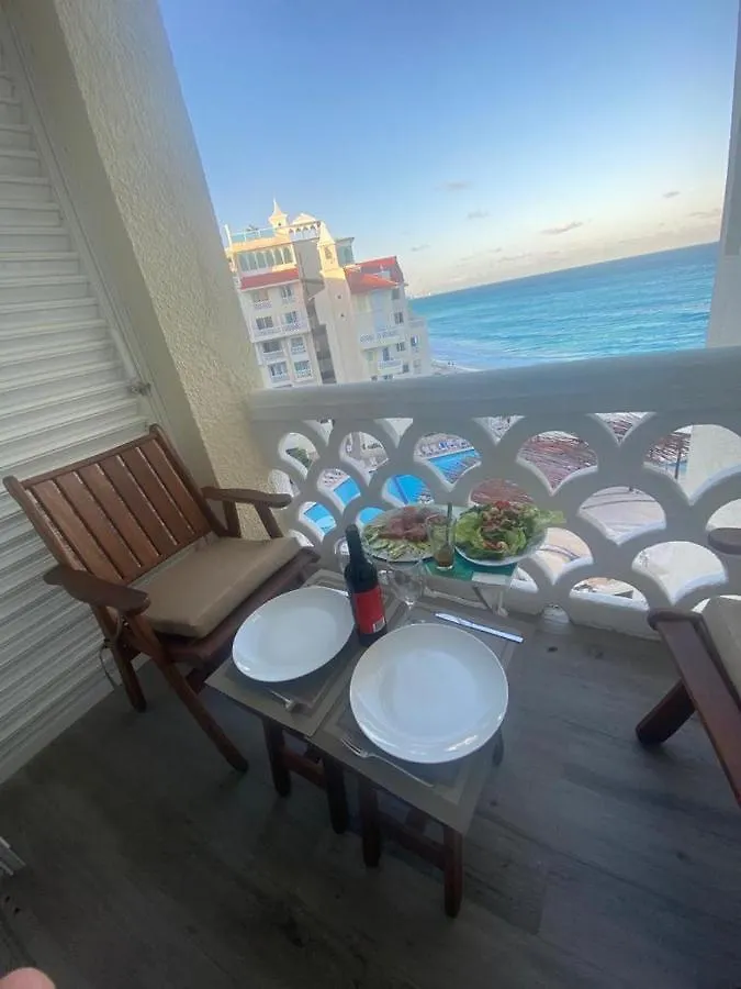Capitan Suites Sea View Cancun 0*,