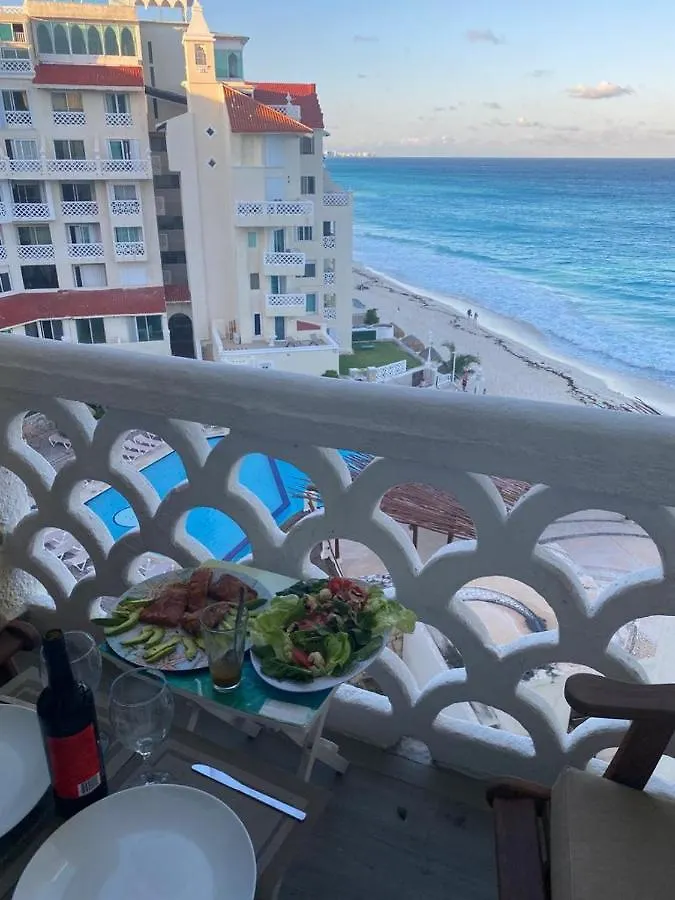 Capitan Suites Sea View Cancun Apartment