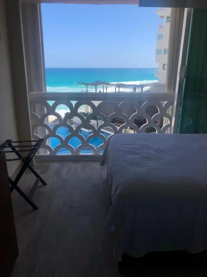Capitan Suites Sea View Cancun